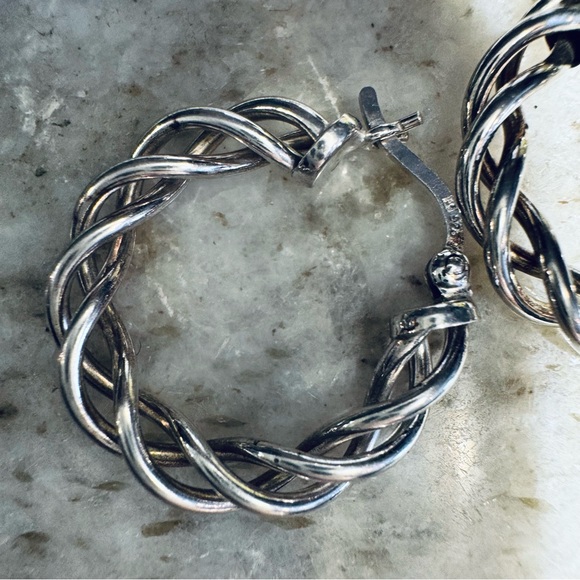 Vintage Handmade Twisted Wire Solid 925 Sterling Silver Hoop Earrings - Picture 9 of 9